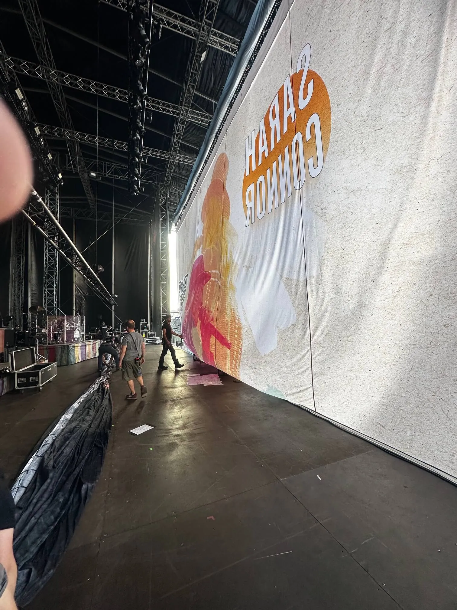 Stage-Backdrop auf einer Bühne im Live-Einsatz